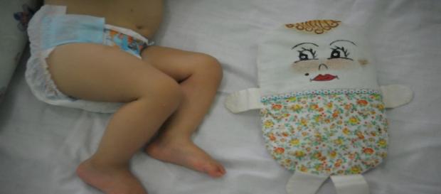 Avô viu bebê machucada e, após conversas, descobriu que sua filha, abusava de criança. Avô viu bebê machucada e, após conversas, descobriu que sua filha, abusava de criança.
