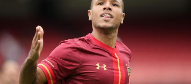 Com futuro indefinido, Luis Fabiano poderá pintar no São Paulo Com futuro indefinido, Luis Fabiano poderá pintar no São Paulo