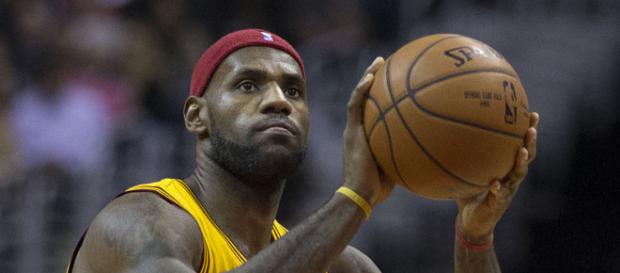 LeBron James would be willing to sit down with the Spurs (Image Credit: Keith Allison/WikiCommons) LeBron James would be willing to sit down with the Spurs (Image Credit: Keith Allison/WikiCommons)