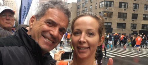 Mario Singer and Kasey Dexter pose together during a NY marathon. [Photo via Facebook]