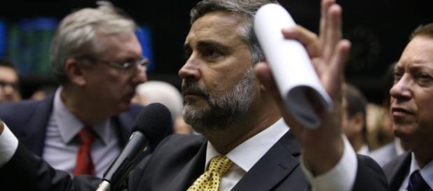Deputado Paulo Pimenta (PT-RS) desferiu fortes críticas à atuação de ministro do TSE Deputado Paulo Pimenta (PT-RS) desferiu fortes críticas à atuação de ministro do TSE