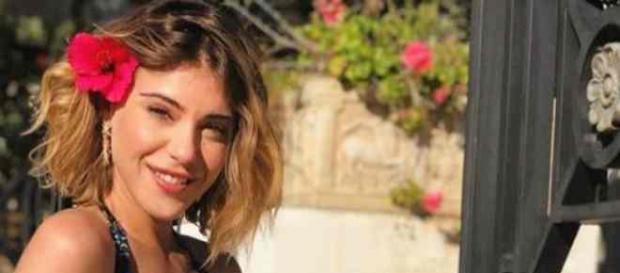 Les Anges 10 : Pourquoi Barbara Opsomer a quitté le tournage ? Les Anges 10 : Pourquoi Barbara Opsomer a quitté le tournage ?