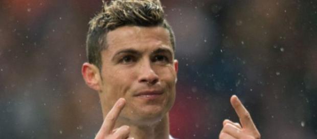 Mercato : Ronaldo a choisi le prochain 9 du Real Madrid ! Mercato : Ronaldo a choisi le prochain 9 du Real Madrid !
