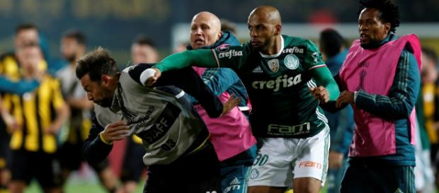 Felipe Melo teve pena reduzida Felipe Melo teve pena reduzida