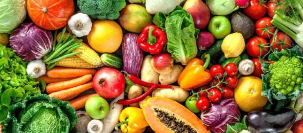 Las frutas, verduras y hortalizas son muy necesarias para el cuerpo humano. Las frutas, verduras y hortalizas son muy necesarias para el cuerpo humano.