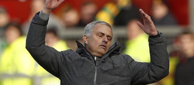 Paul Pogba, Phil Jones, Chris Smalling, Juan Mata y Anthony Martial han luchado por la coherencia bajo la dirección de José Mourinho. Paul Pogba, Phil Jones, Chris Smalling, Juan Mata y Anthony Martial han luchado por la coherencia bajo la dirección de José Mourinho.
