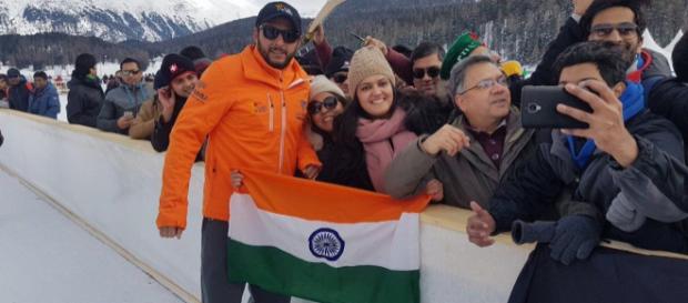 Shahid Afridi asks fan to hold Indian flag properly, wins hearts (Image Cr: NDTV/Youtube) Shahid Afridi asks fan to hold Indian flag properly, wins hearts (Image Cr: NDTV/Youtube)