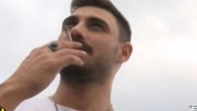 Droga all'Isola dei famosi, ecco chi ha fumato