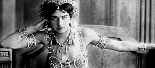 Mata Hari un mito popular, una espía, una mujer