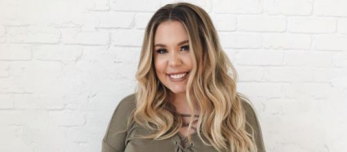 Kail Lowry announces a new book on Valentine's Day. [Image via Kailyn Lowry/Instagram]