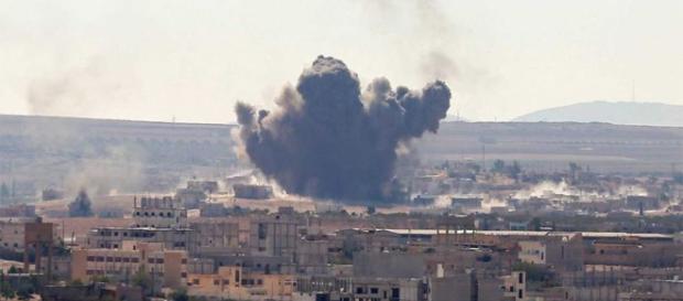 Bombardeo en Siria contra escuela dejó al menos 33 civiles muertos ... - ambito.com Bombardeo en Siria contra escuela dejó al menos 33 civiles muertos ... - ambito.com