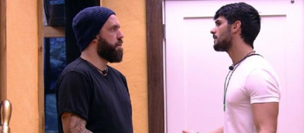 Caruso ameaça entregar Lucas ao vivo Caruso ameaça entregar Lucas ao vivo