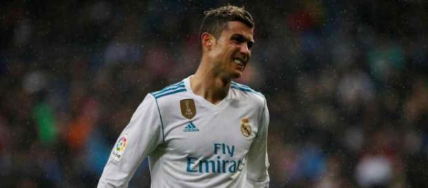 Cristiano Ronaldo deixa Real em alerta Cristiano Ronaldo deixa Real em alerta
