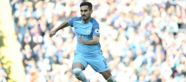 İlkay Gündoğan es un futbolista alemán que juega como centrocampista, su equipo actual es el Manchester City İlkay Gündoğan es un futbolista alemán que juega como centrocampista, su equipo actual es el Manchester City