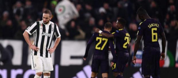Juve-Tottenham 2-2, pagelle: Higuain luci e ombre, Chiellini non è ... - ilbianconero.com Juve-Tottenham 2-2, pagelle: Higuain luci e ombre, Chiellini non è ... - ilbianconero.com