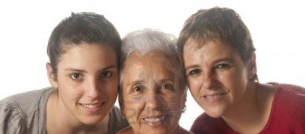 Los antecedentes familiares aumentan el riesgo de cáncer de seno incluso en mujeres mayores Los antecedentes familiares aumentan el riesgo de cáncer de seno incluso en mujeres mayores
