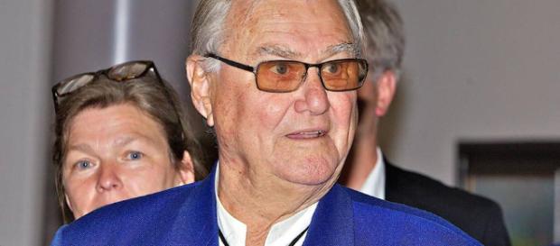 Prinz Henrik: Er musste ins Krankenhaus | GALA.de - gala.de Prinz Henrik: Er musste ins Krankenhaus | GALA.de - gala.de