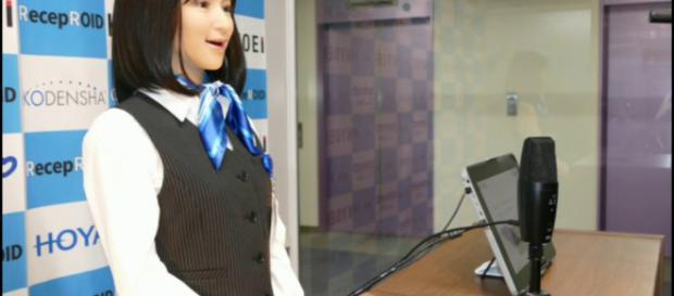 RecepROID realizando pruebas en su trabajo de recepción RecepROID realizando pruebas en su trabajo de recepción