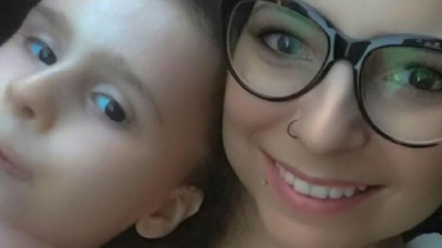 Non c'è l'ha fatta Bea, la bimba di pietra. Lo scorso 6 agosto era morta di tumore sua mamma Stefania.