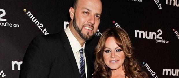 Ex esposo de Jenni Rivera, preso por posesión de cocaína y heroína ... - elnuevoherald.com Ex esposo de Jenni Rivera, preso por posesión de cocaína y heroína ... - elnuevoherald.com