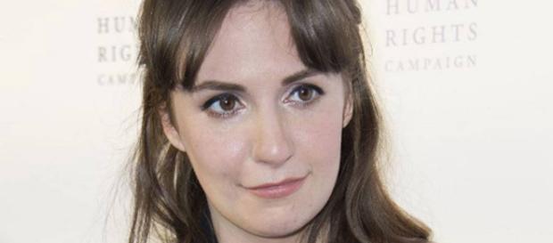 Lena Dunham se somete a una histerectomía total - lacosarosa.com Lena Dunham se somete a una histerectomía total - lacosarosa.com