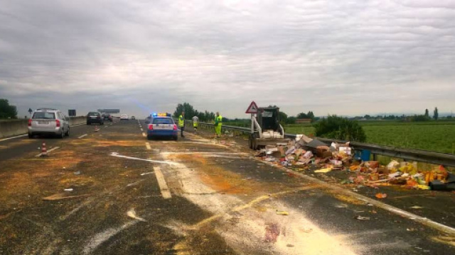 Ancora uno schianto in A-14 tra Faenza e Forl&igrave;: ferito un 24enne ... - forlitoday.it