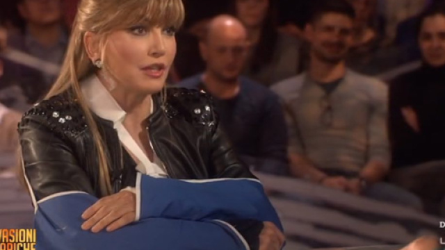 Milly Carlucci piange in diretta tv