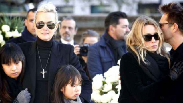 Mort de Johnny Hallyday : Laeticia Hallyday et Laura Smet ne se ... - potins.net