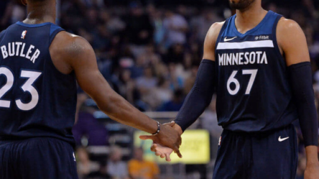 Taj Gibson's Full-Court Heave Confuses Jimmy Butler - fanragsports.com