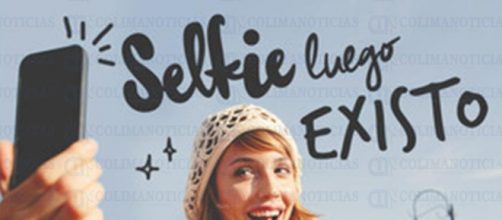 Los selfies definen la existencia de los jóvenes