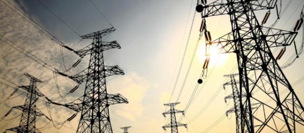 Ahorrar energía es tarea de todos. Ahorrar energía es tarea de todos.