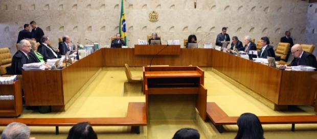 Ex-ministro do STF atua no meio jurídico para livrar Lula da prisão. (Foto Reprodução). Ex-ministro do STF atua no meio jurídico para livrar Lula da prisão. (Foto Reprodução).