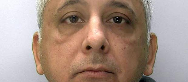 Homem é preso acusado de Voyeurismo Homem é preso acusado de Voyeurismo
