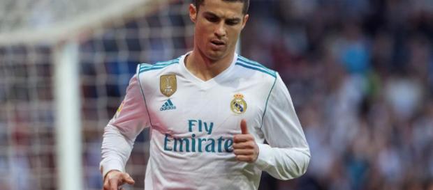 La estrella del Real Madrid Cristiano Ronaldo enseñó al PSG y a Neymar una lección La estrella del Real Madrid Cristiano Ronaldo enseñó al PSG y a Neymar una lección