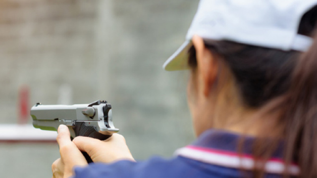 Bufera su una scuola di Vicenza: tra le attivit&agrave; didattiche per gli alunni minorenni la pratica del tiro a segno al poligono