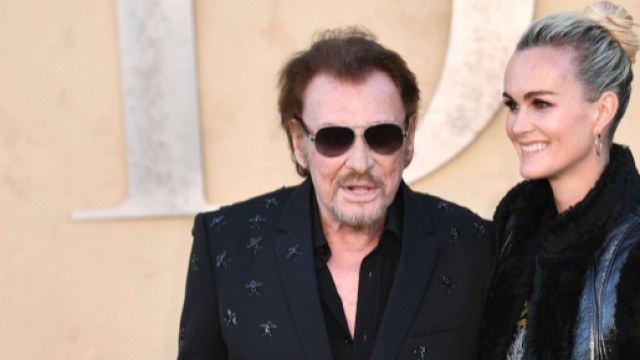 Laeticia reçoit une grosse somme de Johnny Hallyday quatre jours avant sa mort