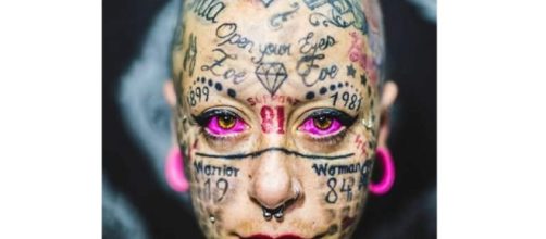 La mujer más tatuada de Europa se arrepiente y borra con láser los ... - europafm.com