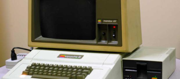 Así se veía nuestra amiga la computadora años atrás. Así se veía nuestra amiga la computadora años atrás.