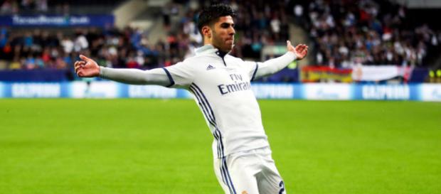 El Real Madrid blindó con un nuevo contrato a su futura estrella El Real Madrid blindó con un nuevo contrato a su futura estrella