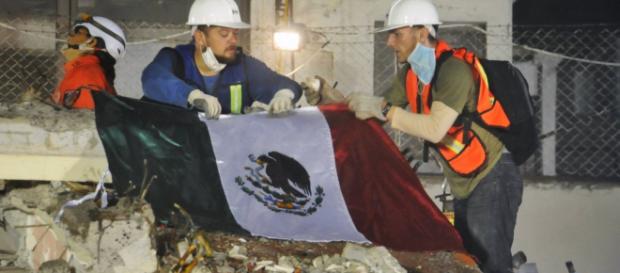 Entre los escombros: Hasta 6 días sobrevivieron atrapados tras el ... - com.mx Entre los escombros: Hasta 6 días sobrevivieron atrapados tras el ... - com.mx
