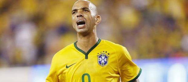 Já vestiu a nove da Seleção Brasileira Já vestiu a nove da Seleção Brasileira
