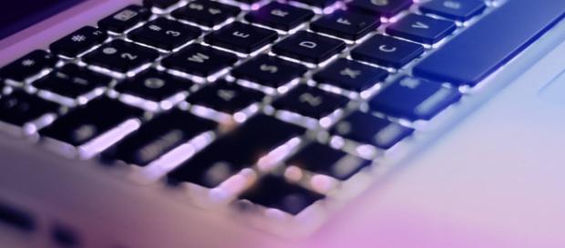 ¿Qué computadora comprar, portátil o de escritorio?. ¿Qué computadora comprar, portátil o de escritorio?.