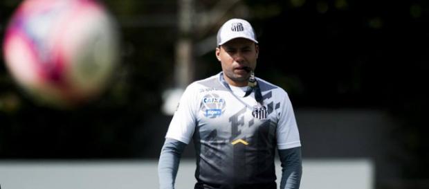 Santos busca vencer o primeiro clássico na temporada Santos busca vencer o primeiro clássico na temporada