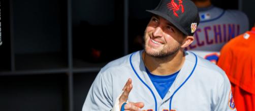 Will Tebow crack the Mets roster? [Image via USA Today Sports/YouTube]