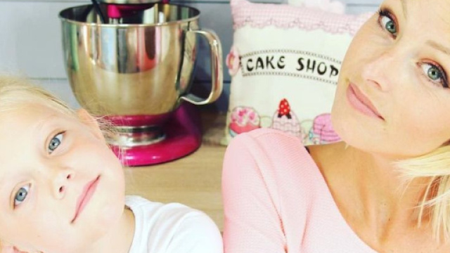 Influenceur Public n°149 : Roxane, youtubeuse, pâtissière et maman ... - public.fr