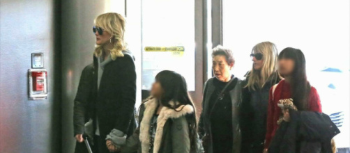 Laeticia Hallyday a retrouvé son amie Hélène Darroze à New York - bfmtv.com