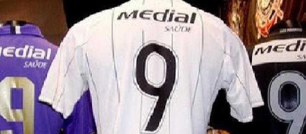A camisa nove do Timão pode ser dele A camisa nove do Timão pode ser dele