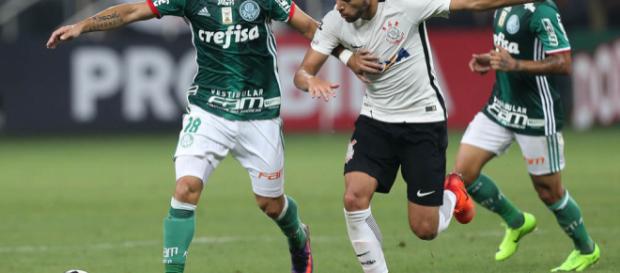 Em 2016, Palmeiras levou vantagem; em 2017, Corinthians se deu melhor Em 2016, Palmeiras levou vantagem; em 2017, Corinthians se deu melhor