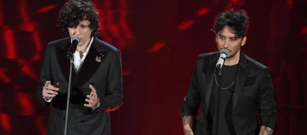 Ermal Meta e Fabrizio Moro: la risposta alle malelingue. Ermal Meta e Fabrizio Moro: la risposta alle malelingue.