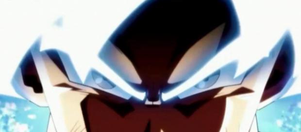 Goku usando el Ultra Instinto perfecto Goku usando el Ultra Instinto perfecto